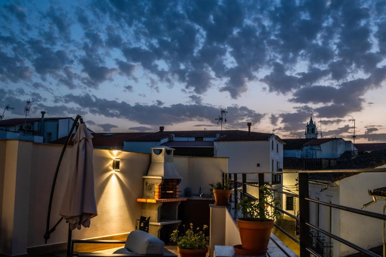 Apartamentos Turisticos El Altozano Fuentes de León Exterior foto