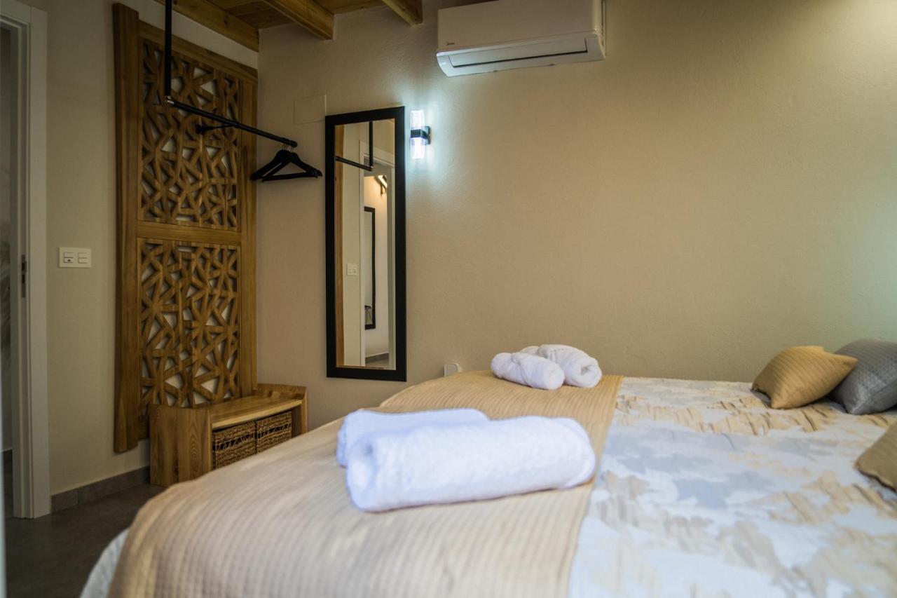 Apartamentos Turisticos El Altozano Fuentes de León Exterior foto